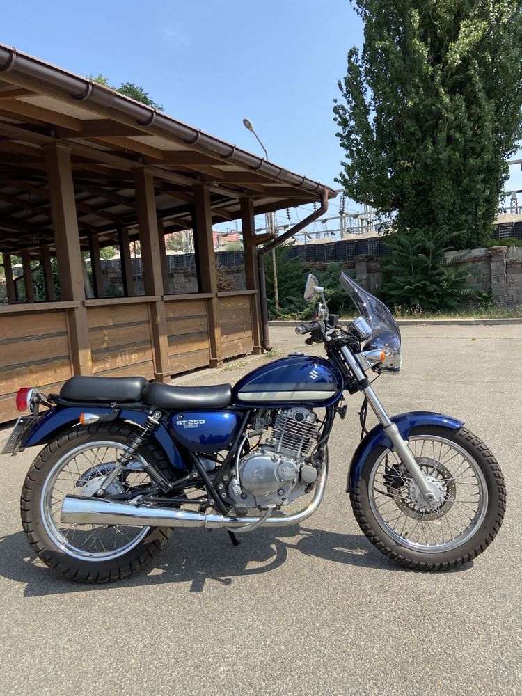 Suzuki 250 st grasstracker