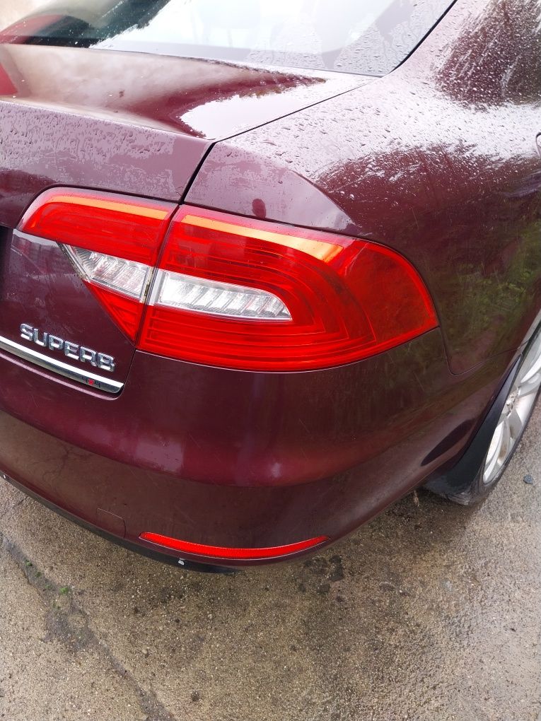 Lampa tylna Skoda Superb II lift