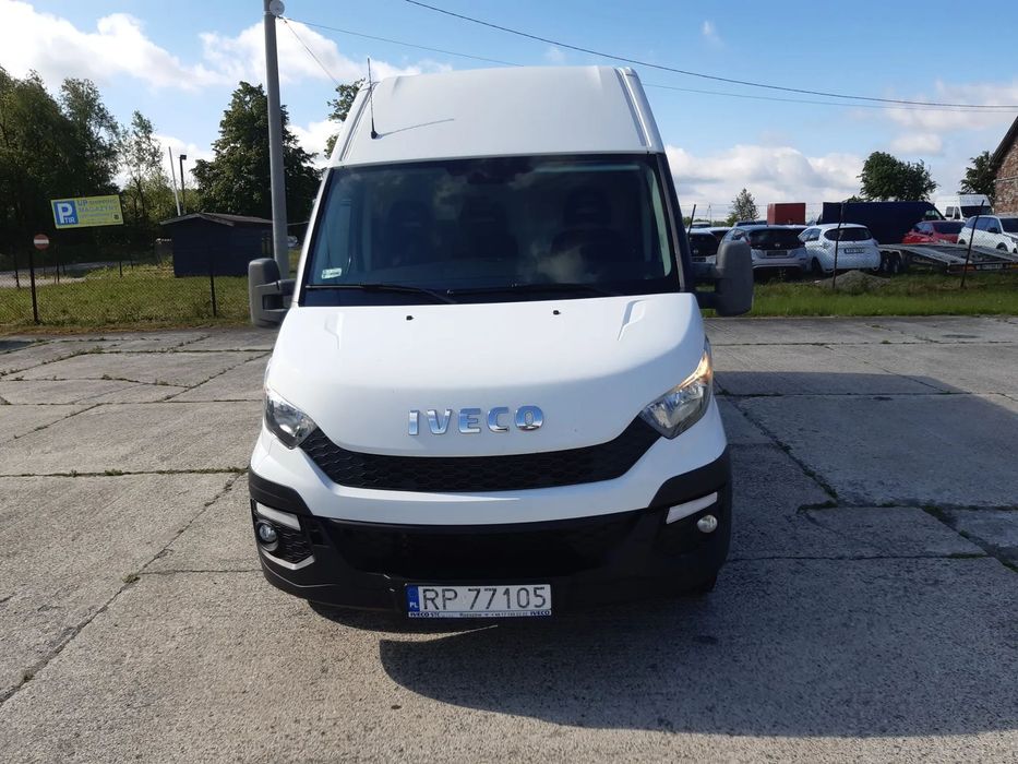 Iveco Daily 35S15  Iveco Daily Maxi 35S15 Blaszak Furgon Salon PL