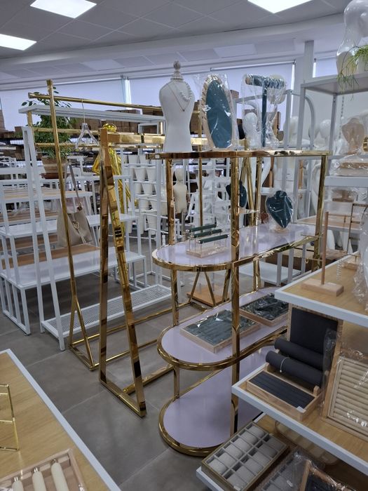 Manequins de Adulto e Criança.