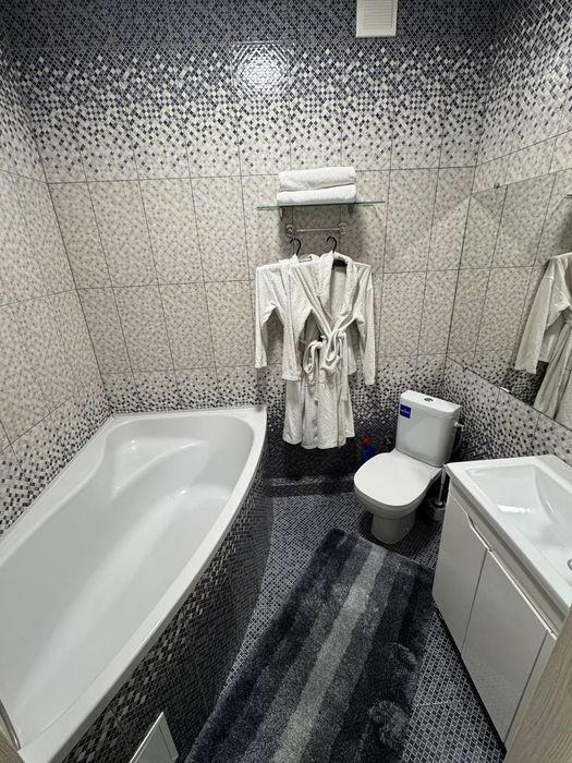 Подобово, 1-к, кВ. В новобудові, закрита територія, паркомісто