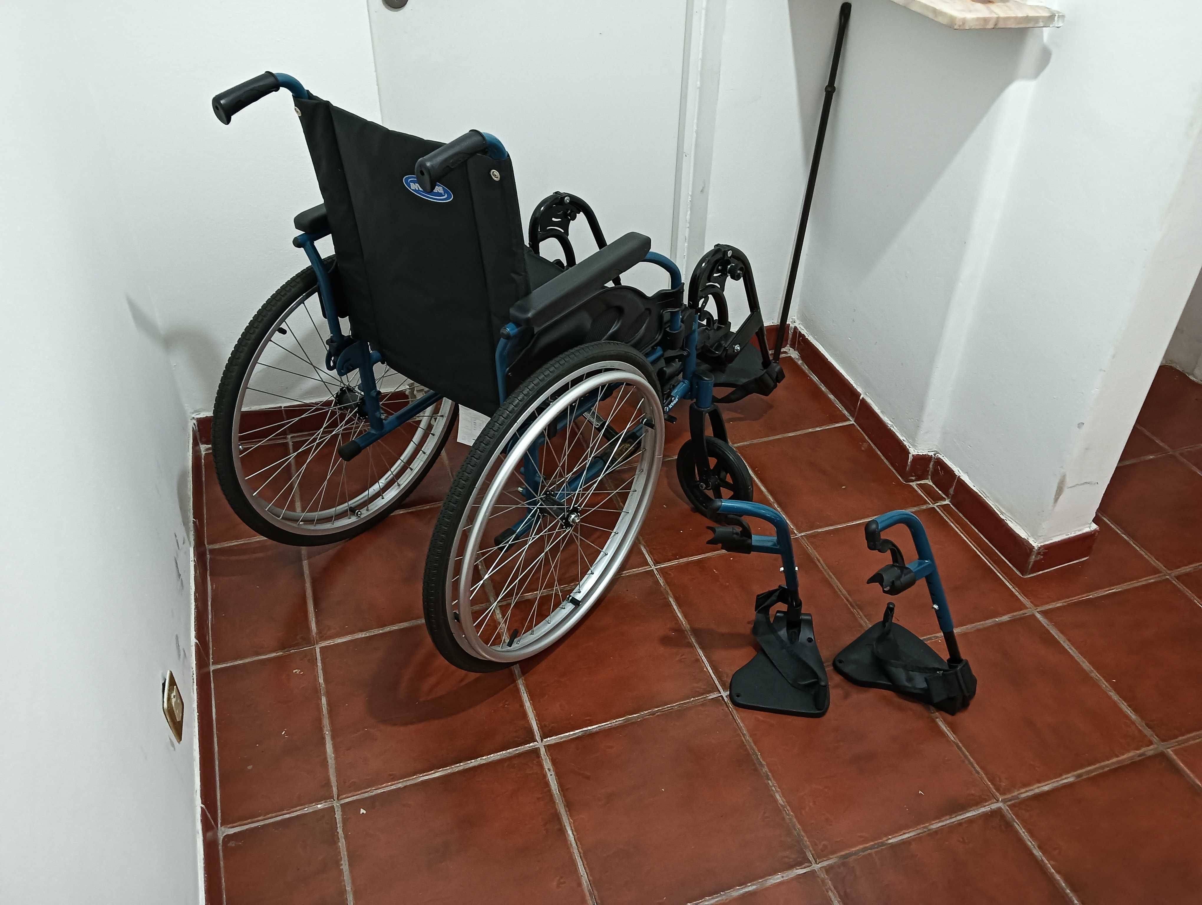 Cadeira de Rodas Action 1R Azul T43