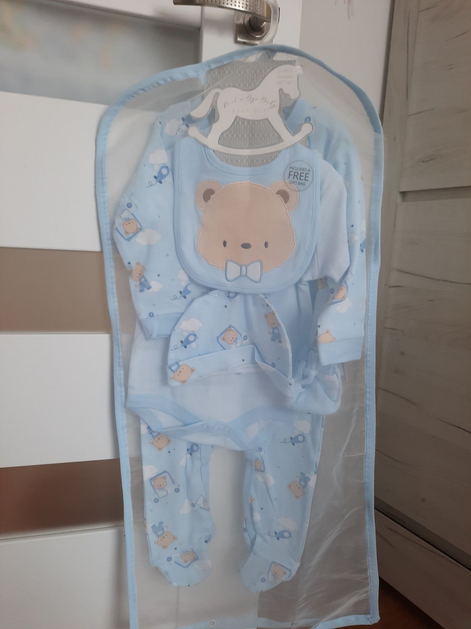 Zestaw dla chłopca body pajac rozmiar 80