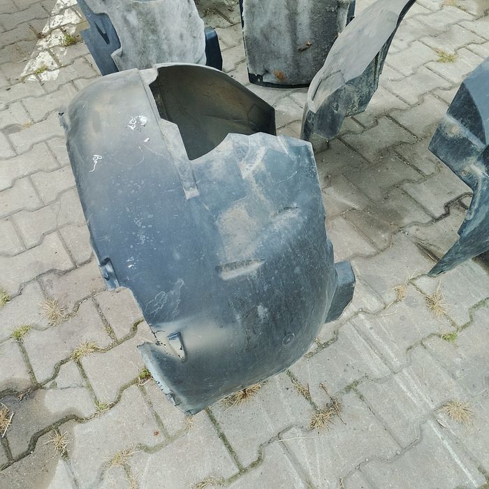 Chrysler Town&Country Lancia Voyager nadkola przód