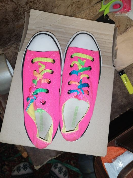 Кеды фирменные розовые Converse 34 размер