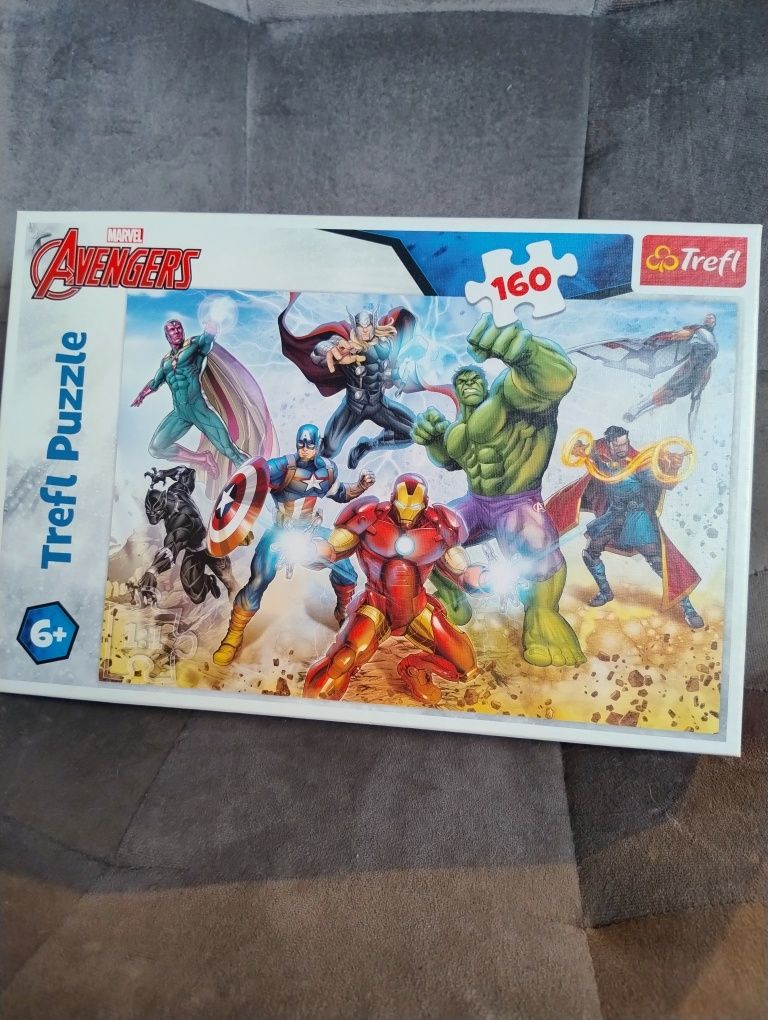 Puzzle Trefl Marvel Avengers 6+ 160 elementów stan idealny.