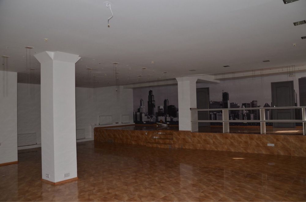 Торг! Сдам 165кв.м коммерция пр. Поля, 35 красная линия торговля, офис