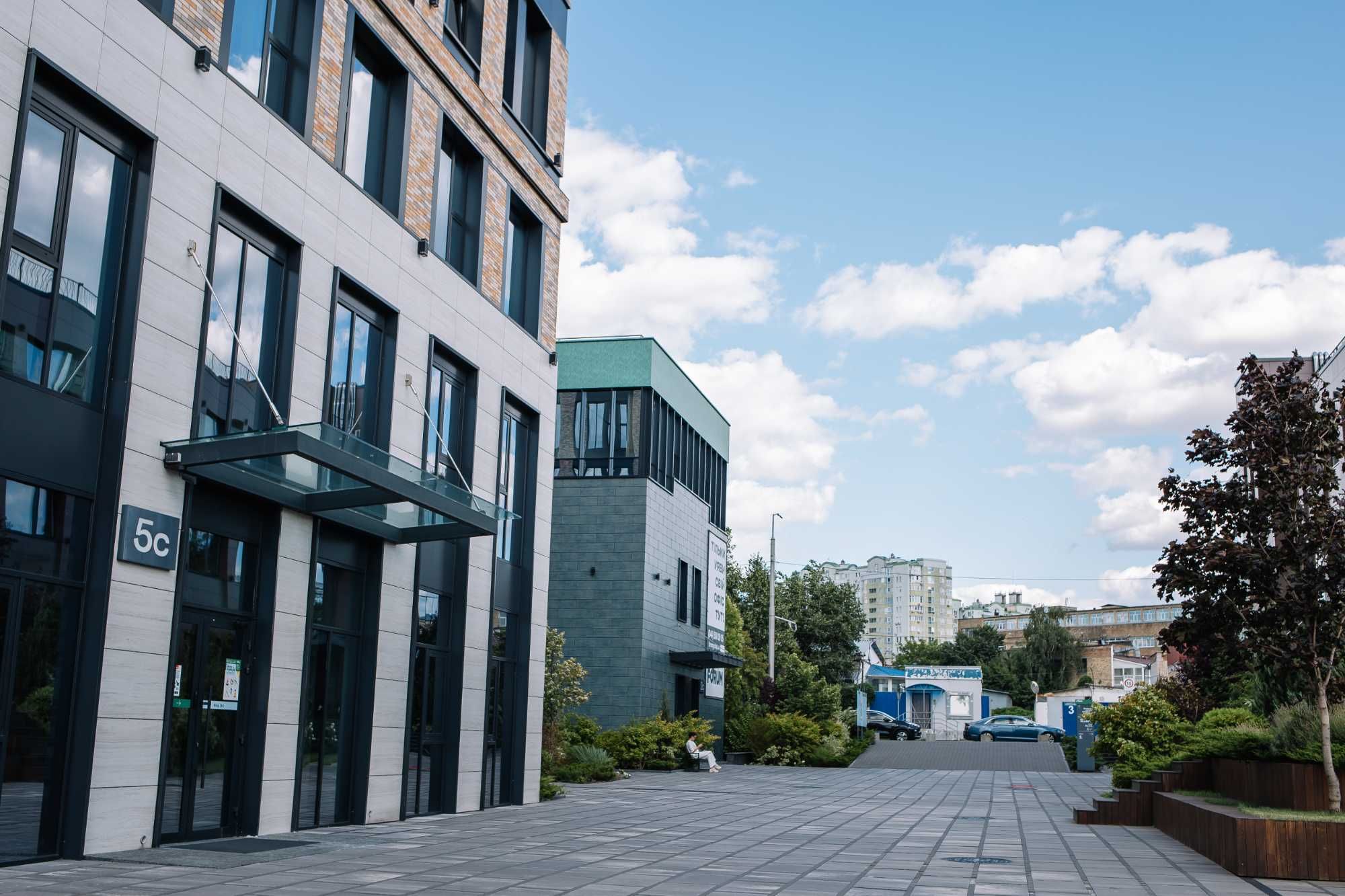 В оренду пропонується сучасний офіс площею 394 м², БЦ "Сіті Гарден"