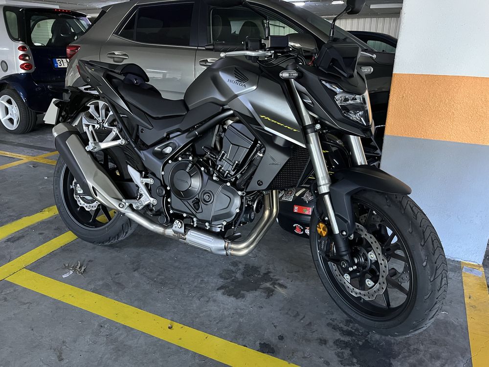 Honda hornet 750