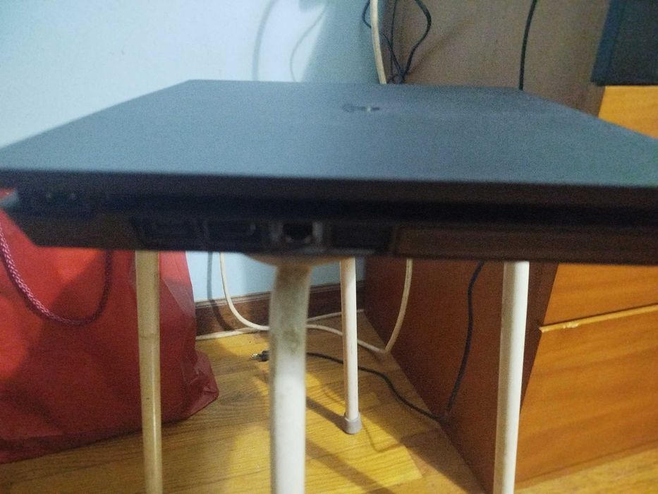 PlayStation 4 como nova