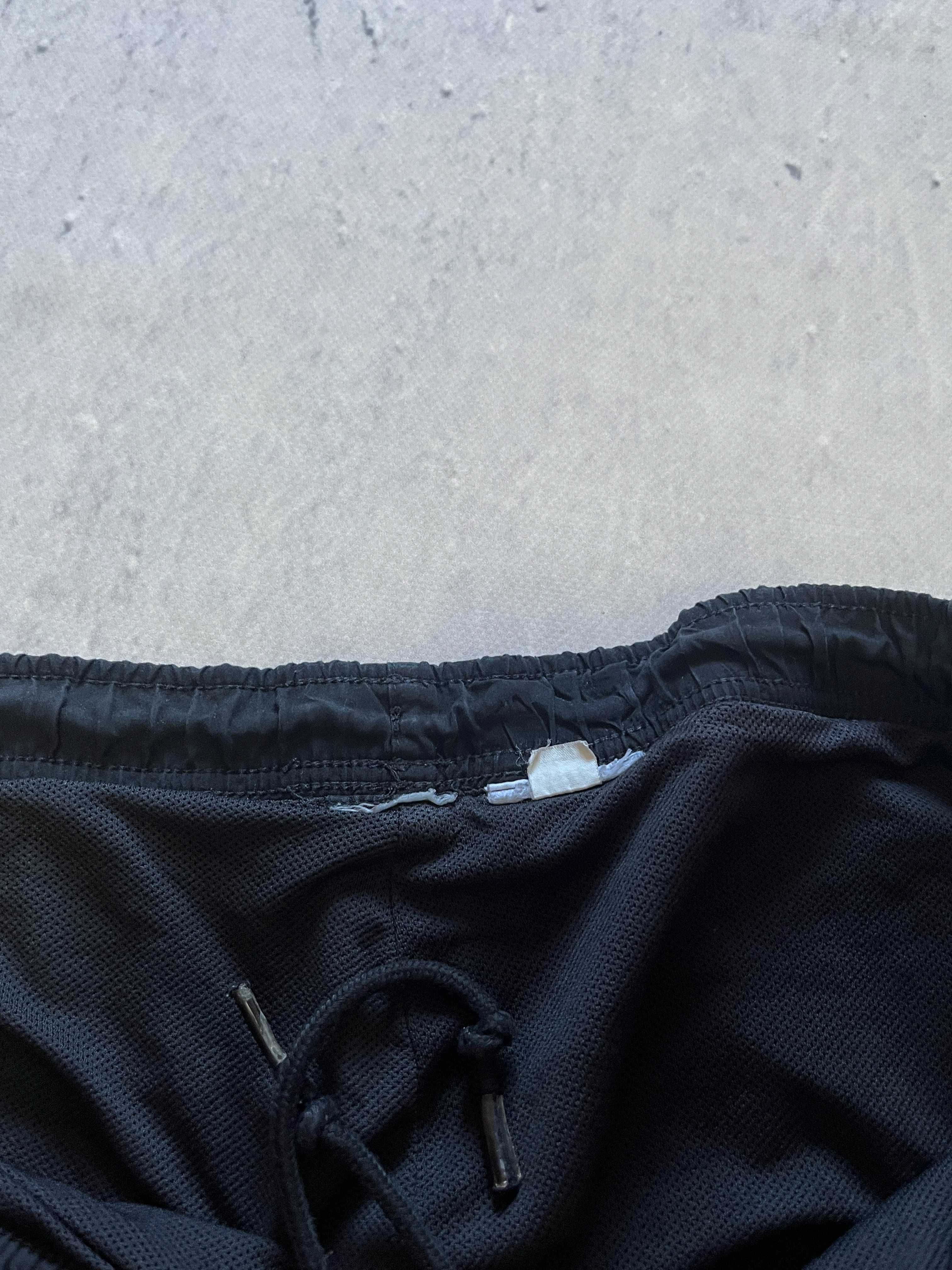 Czarne spodnie dresowe Nike / szelest / y2k baggy parachute trackpants