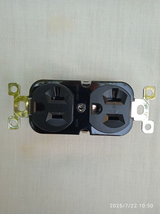 Сетевая розетка VooDoo Power Phase.