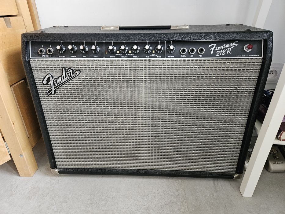 Fender Frontman 212r