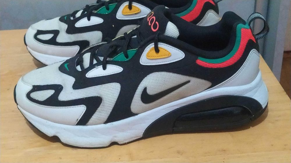 Nike air max 200 (2000 world stage) - бігові кросівки