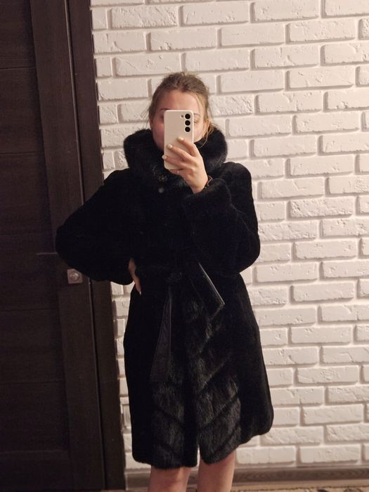 Продам мутоновую шубу