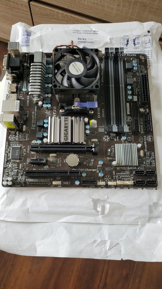 Płyta główna Gigabyte 78LMT-USB3.0+AMD Phenom II 4x 965 BE