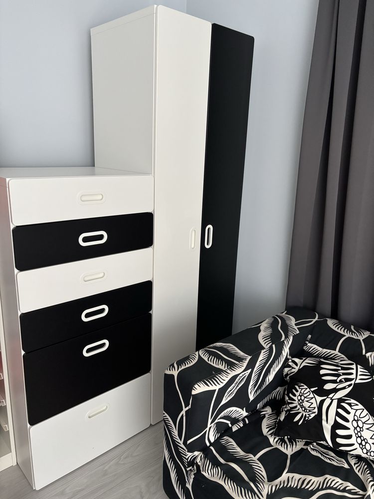 Czarno biala komoda IKEA SMASTAD 4