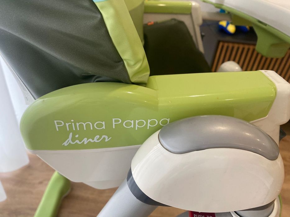 Cadeira da papa bebé com cauxa original