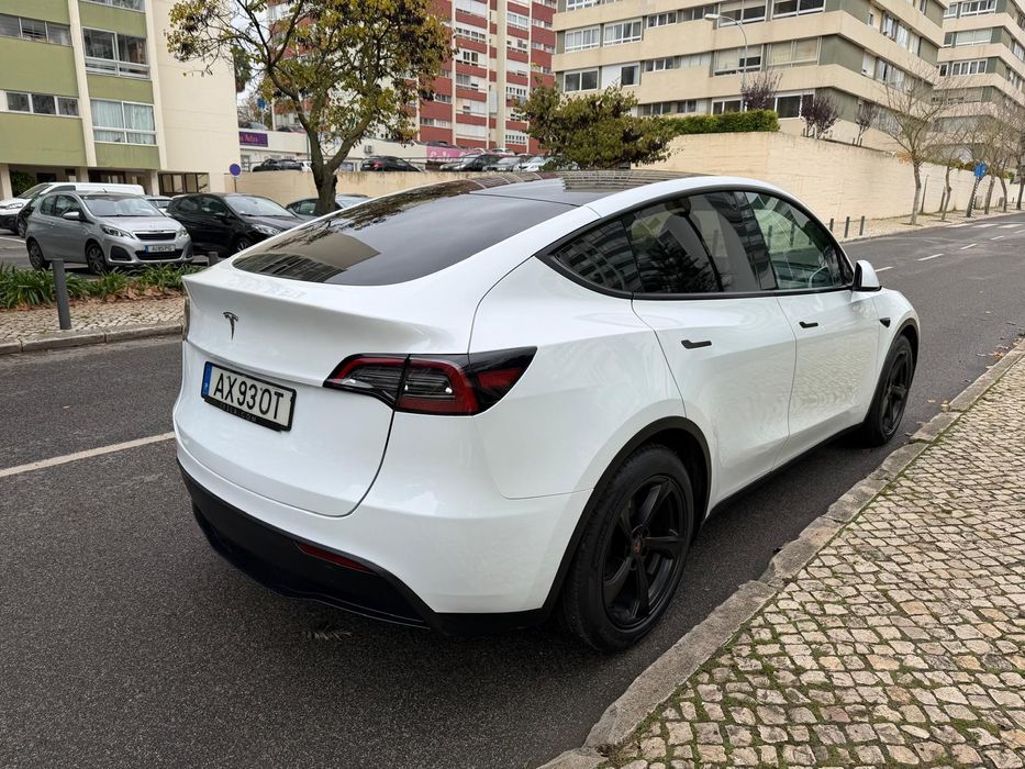 Tesla Model Y tração traseira nacinal