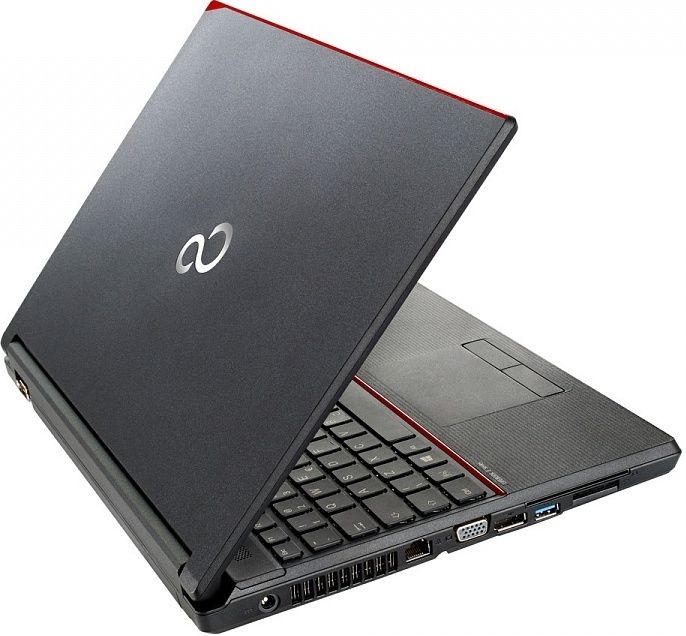 Ноутбук Fujitsu E556 \ 15.6 \ Core I3-6100U \ DDR4 8 GB \ SSD 128gb