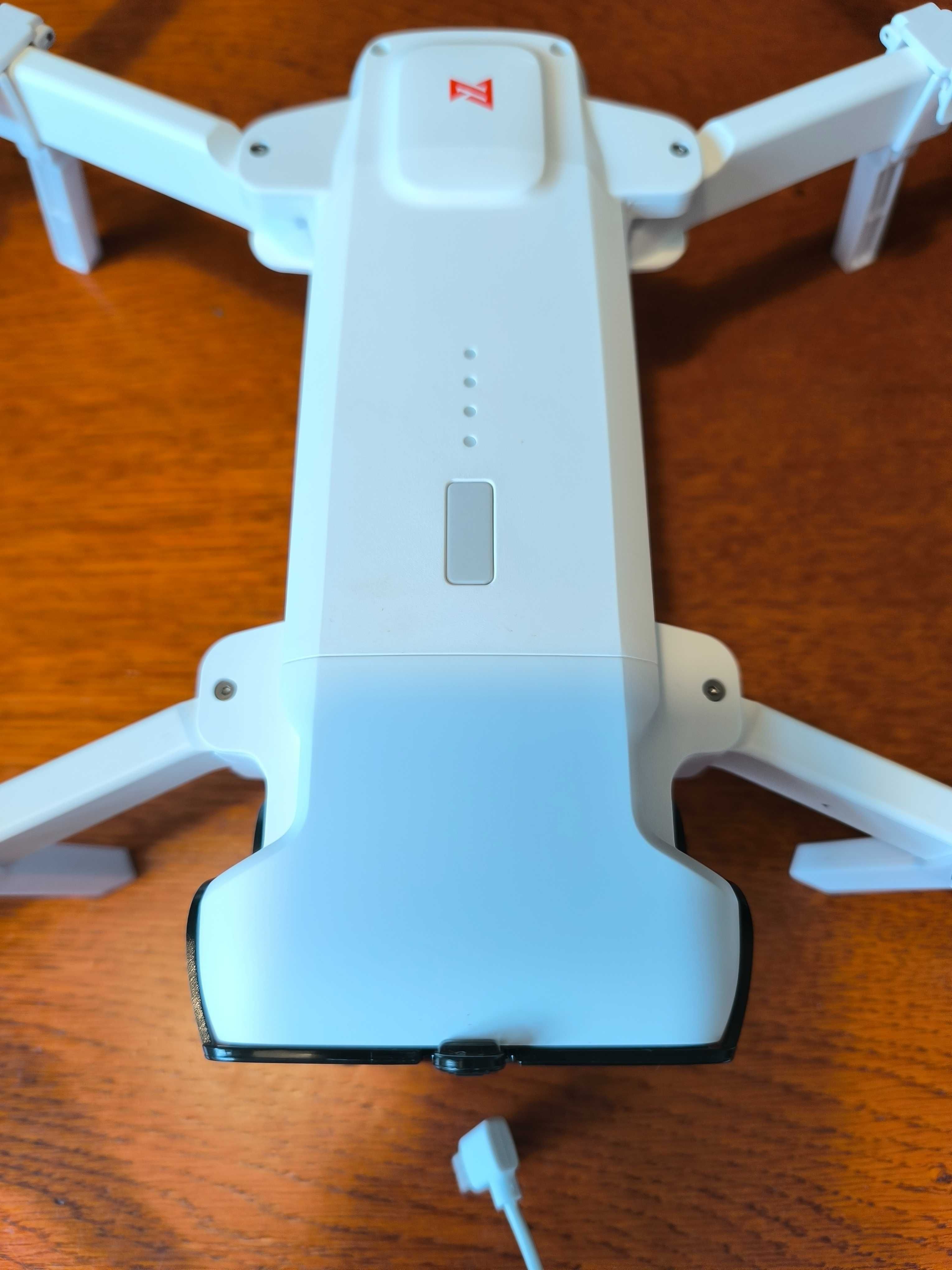 Dron Fimi X8 SE 2022 combo, stan bardzo dobry.