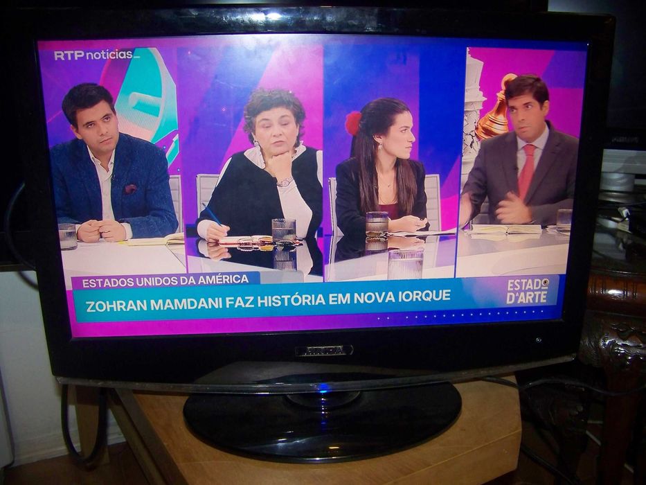 televisão LCD AKIRA 24 polegadas