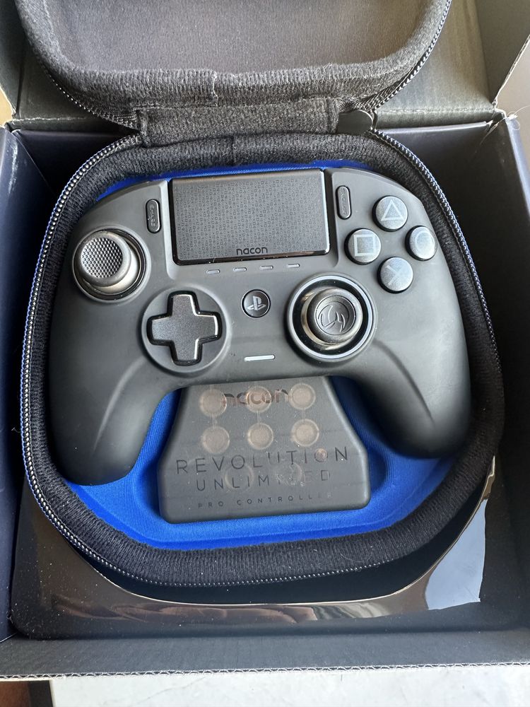 Kontroler Nacon PS4 Revolution Unlimited Pro