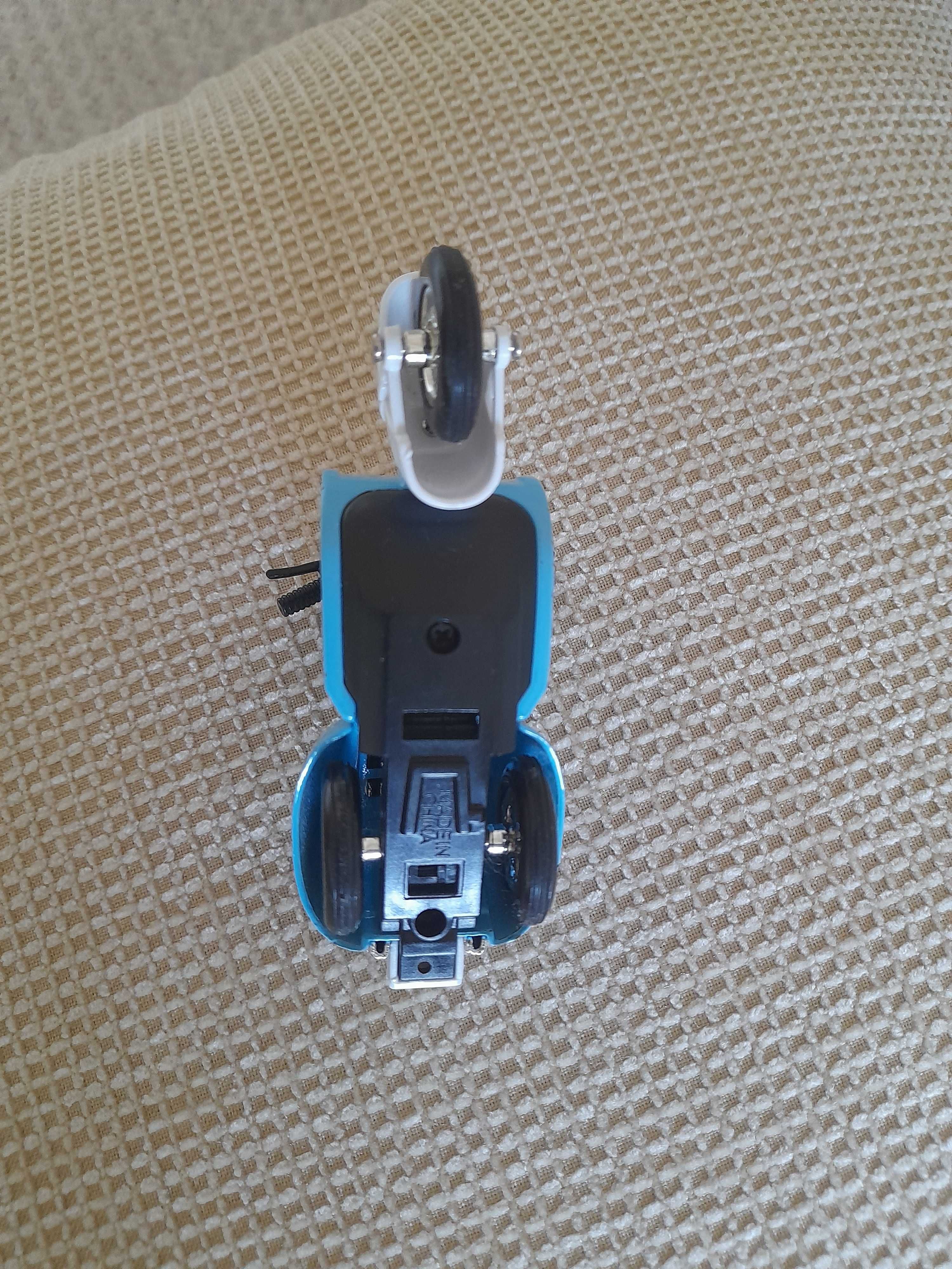 Resorak Motocykl Metalowy dl. 11 cm trzykołowy