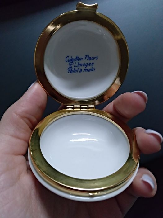 peças porcelana pintadas a mão