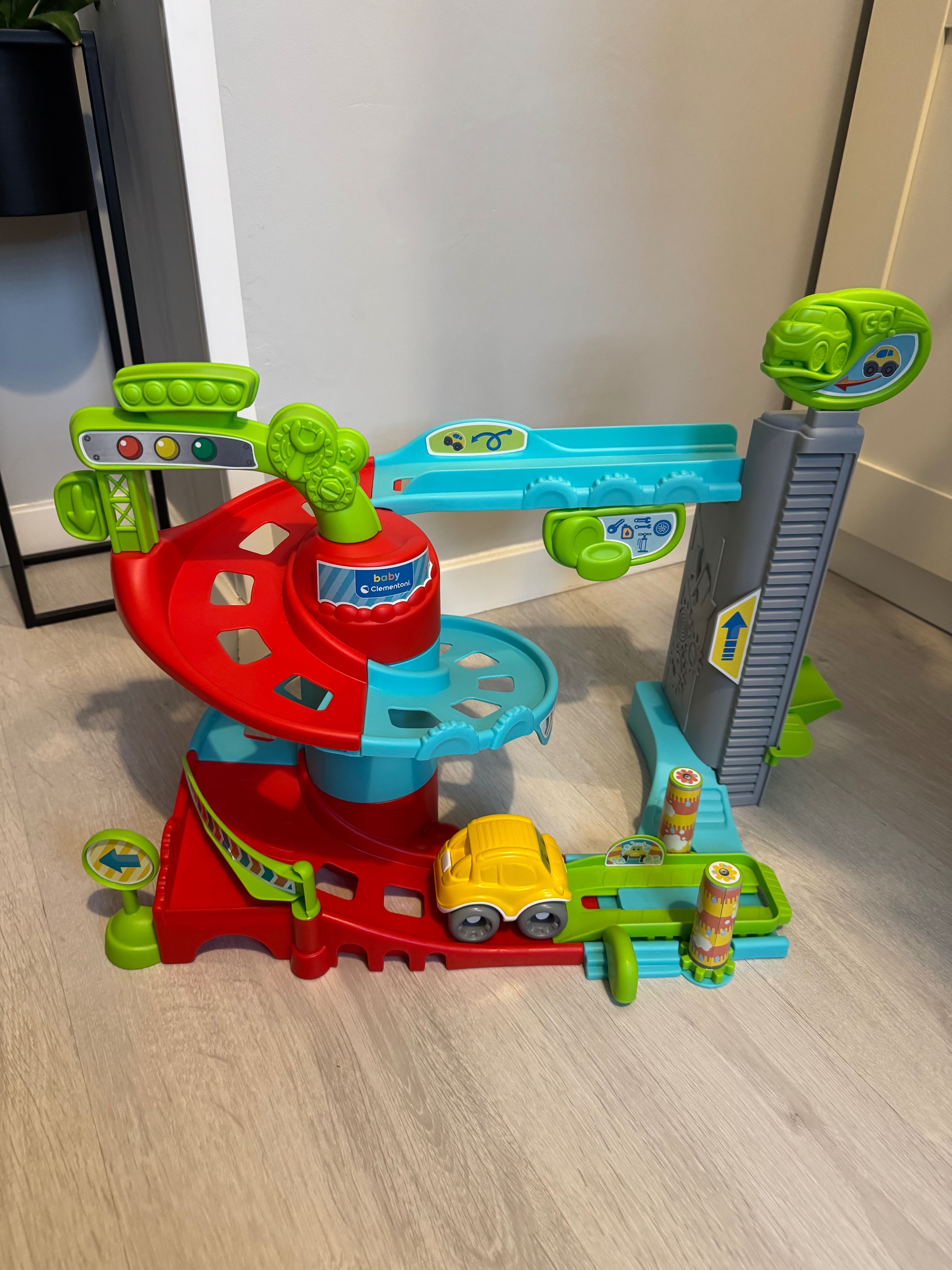 Baby clementoni zjeżdżalnia