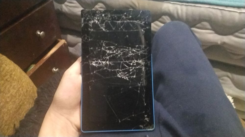 Планшет Lenovo полностью сонный не принадлежит восстановлению