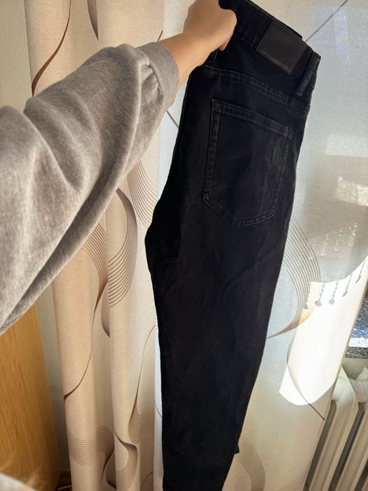 Czarne jeansy męskie Zara prosta nogawka