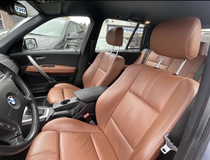 Водій з авто на день / погодинно у Львові оренда Львів область Таксі