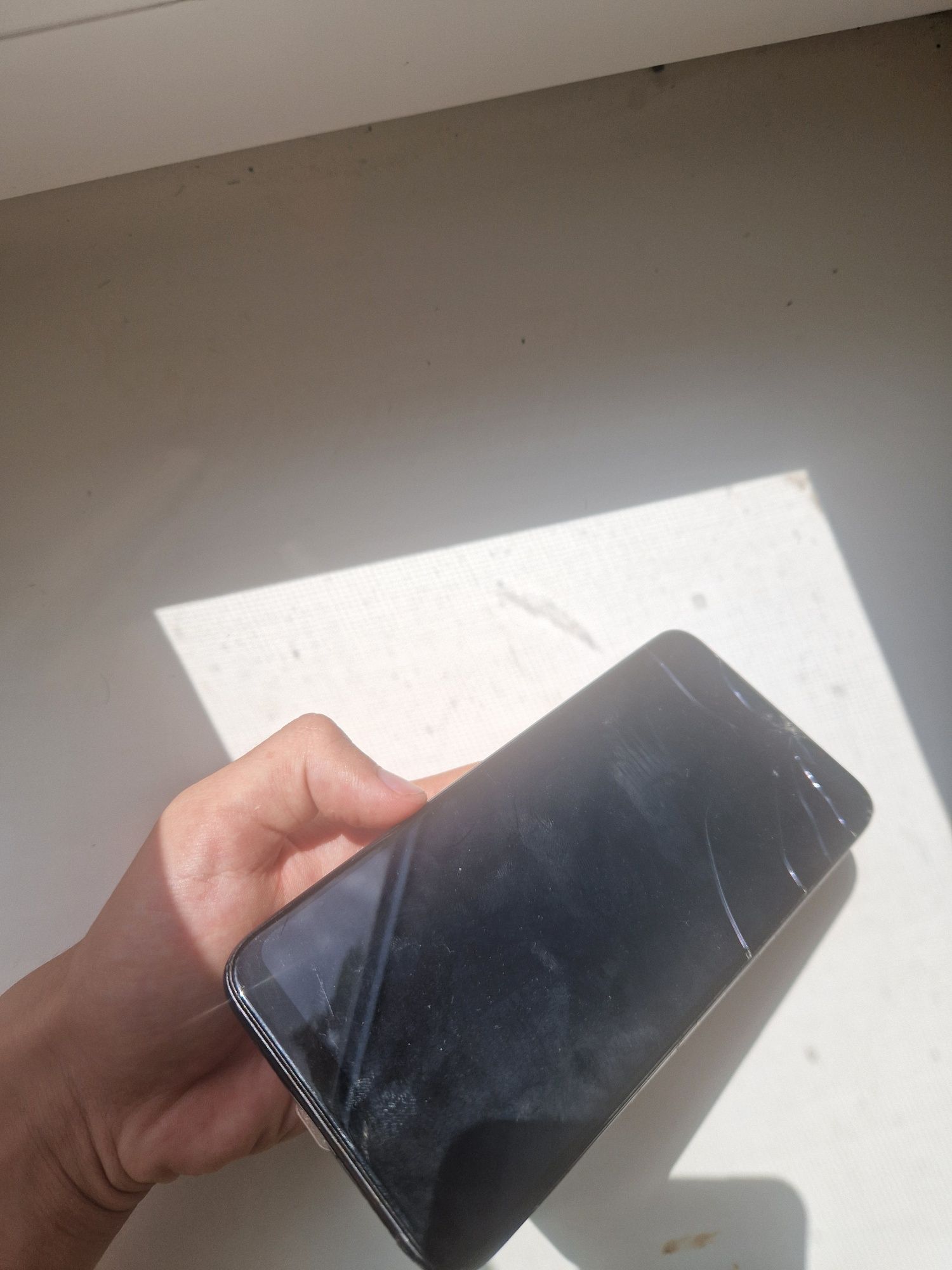 Redmi 7 64/4 битый экран
