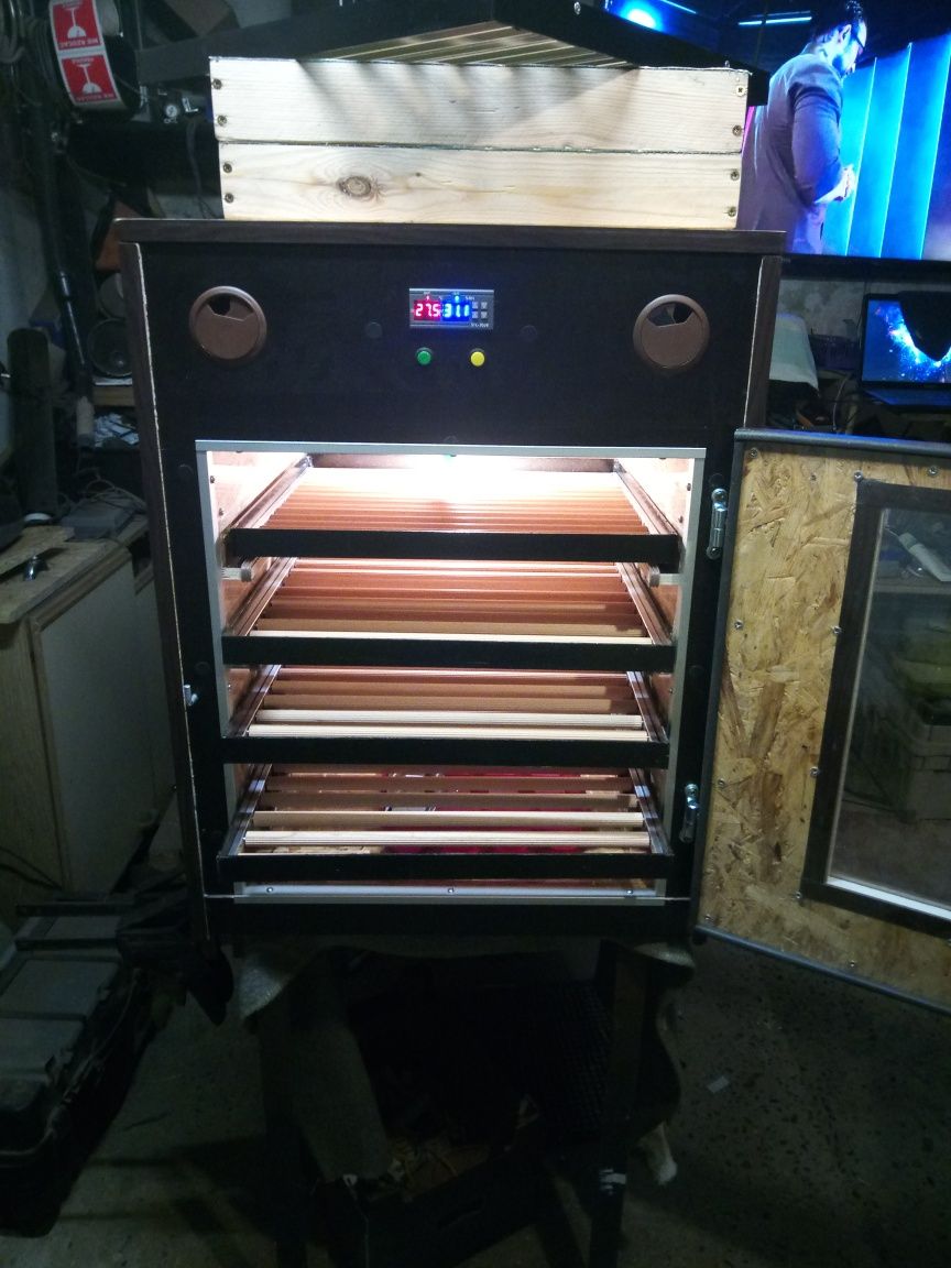 Inkubator pół automat Na 210 jaj cieplarka wylęgarka klujnik