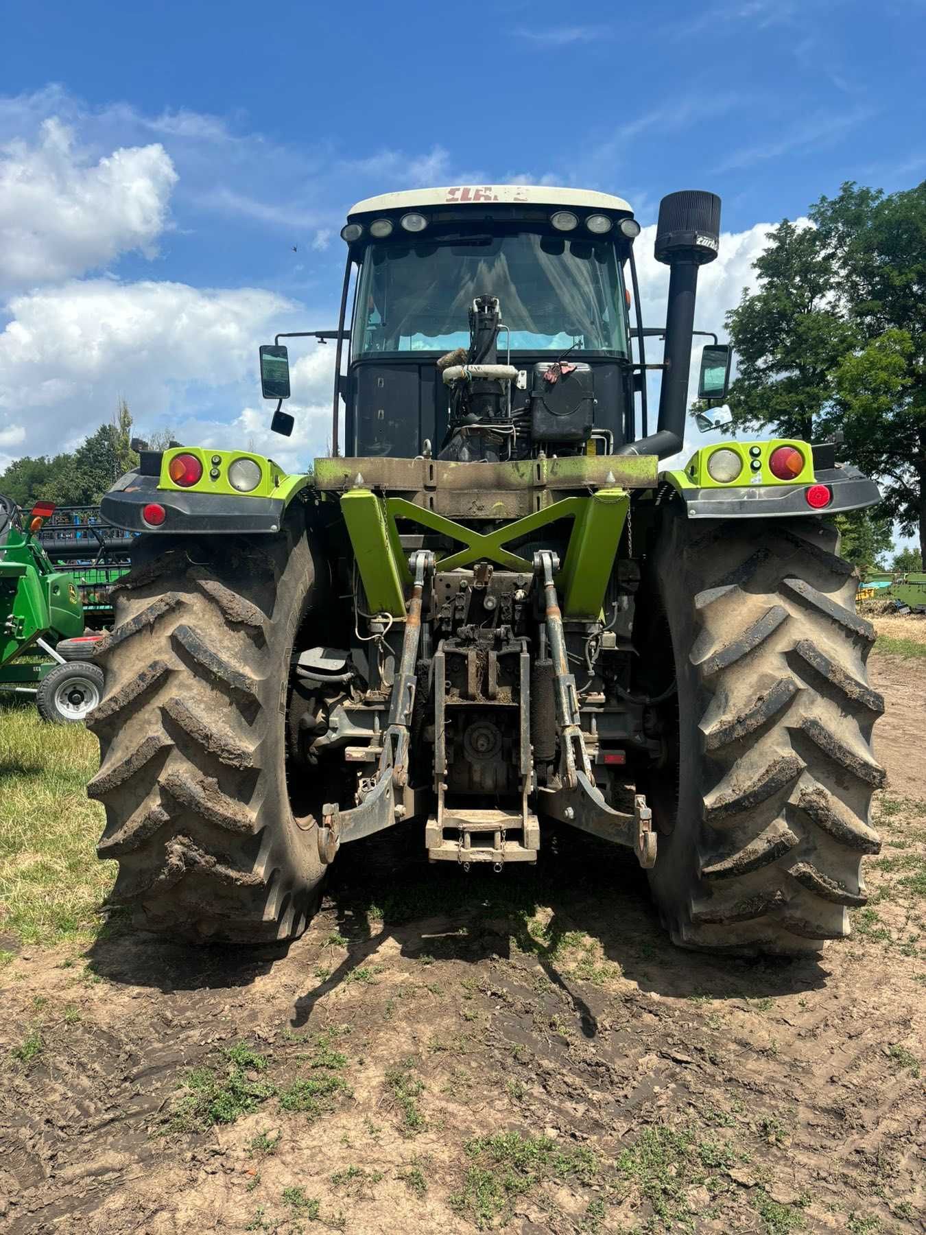 трактор CLAAS XERION 3800