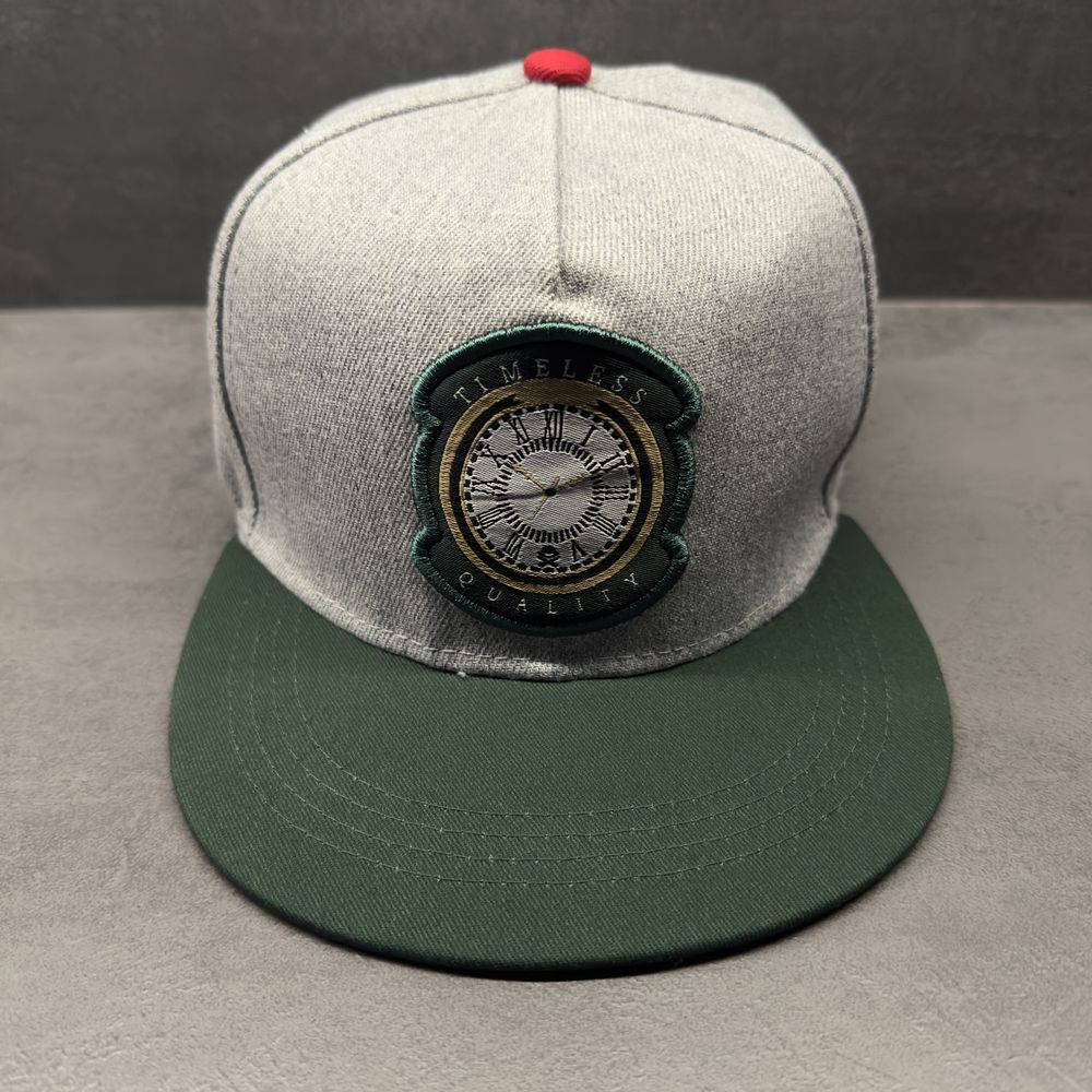Czapka TIMELESS z haftem zegara | Styl retro | Szaro-zielona | Unisex