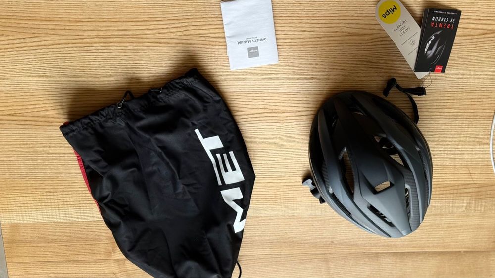 Шолом MET Trenta 3K Carbon MIPS