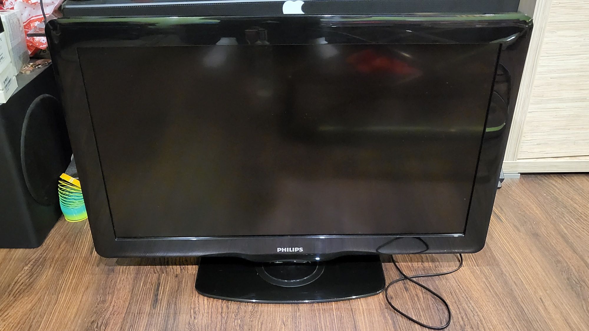 telewizor lcd philips 37pfl4606h/58