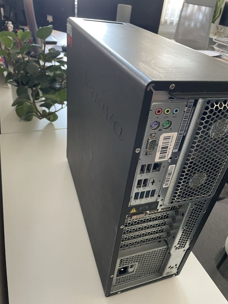 Lenovo P500 /e5-1650 v3/ 16GB / 256GB SSD/Quadro 4000/Win 10 REF