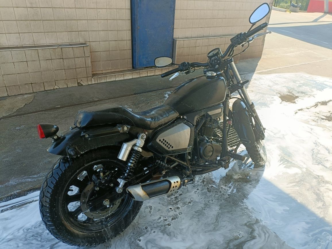 Mota Keeway K-light 125cm3