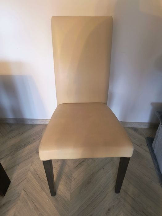 Zestaw mebli salonowych.