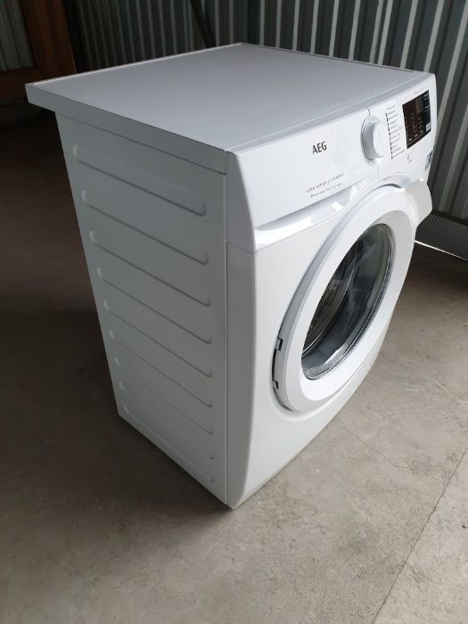 Пральна/стиральная/машина AEG lavamat 6000 Series ProSense 8 KG