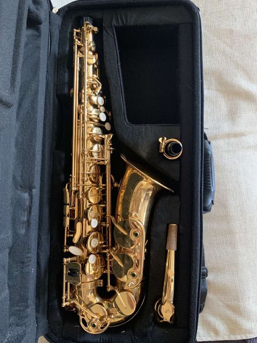 Продам саксафон альт