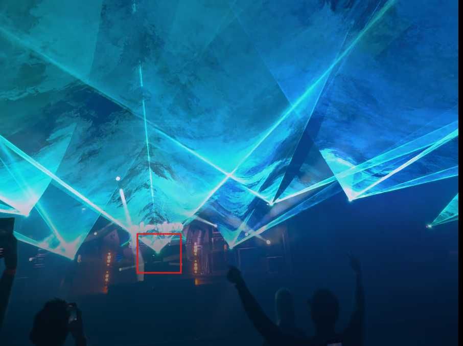 Laser estradowy 25W RGB 30 KPPS Pangolin