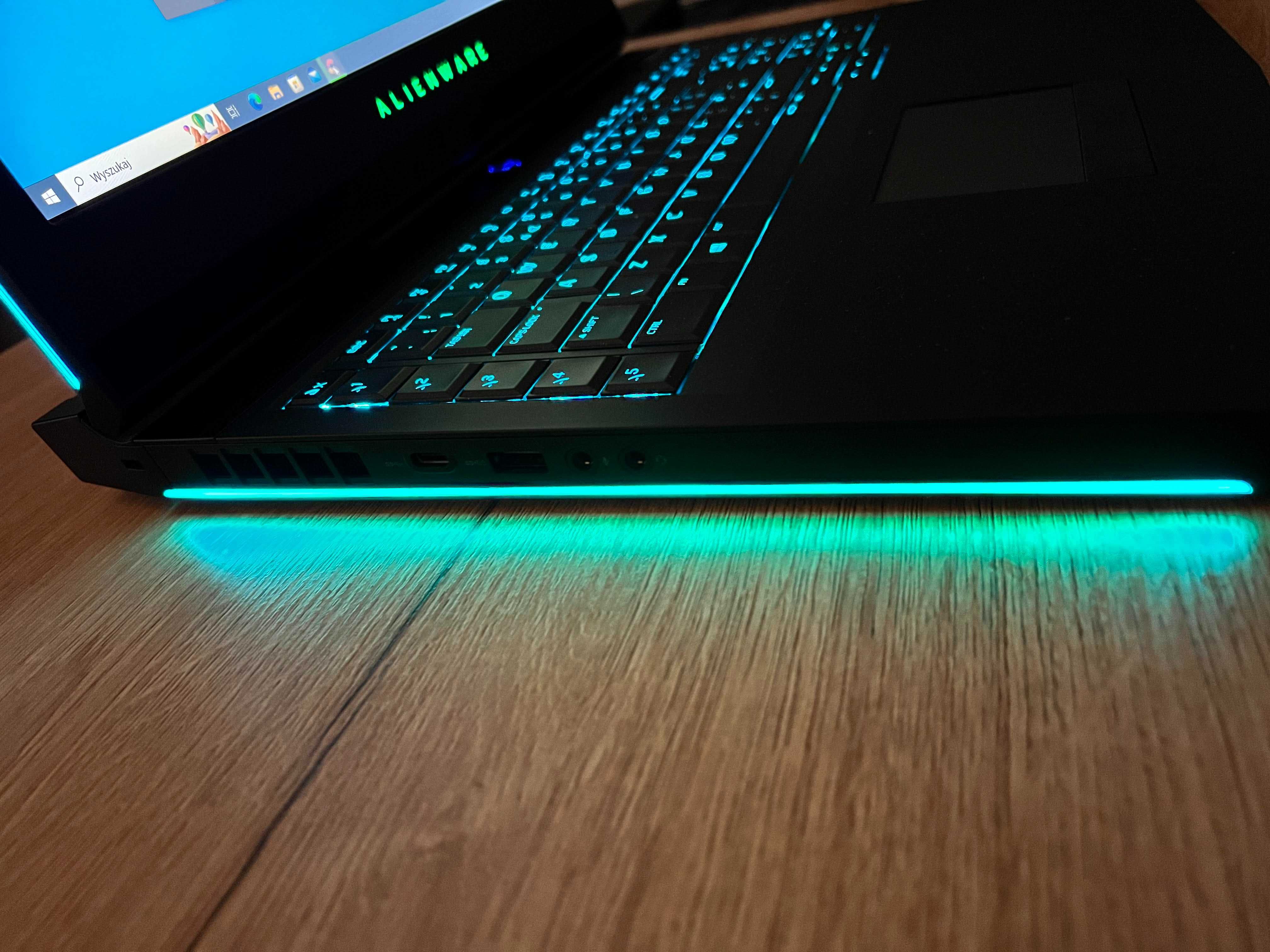 Laptop Dell Alienware 17 R4 17,3 " Intel Core i7 32 GB RAM / 1,5 TB