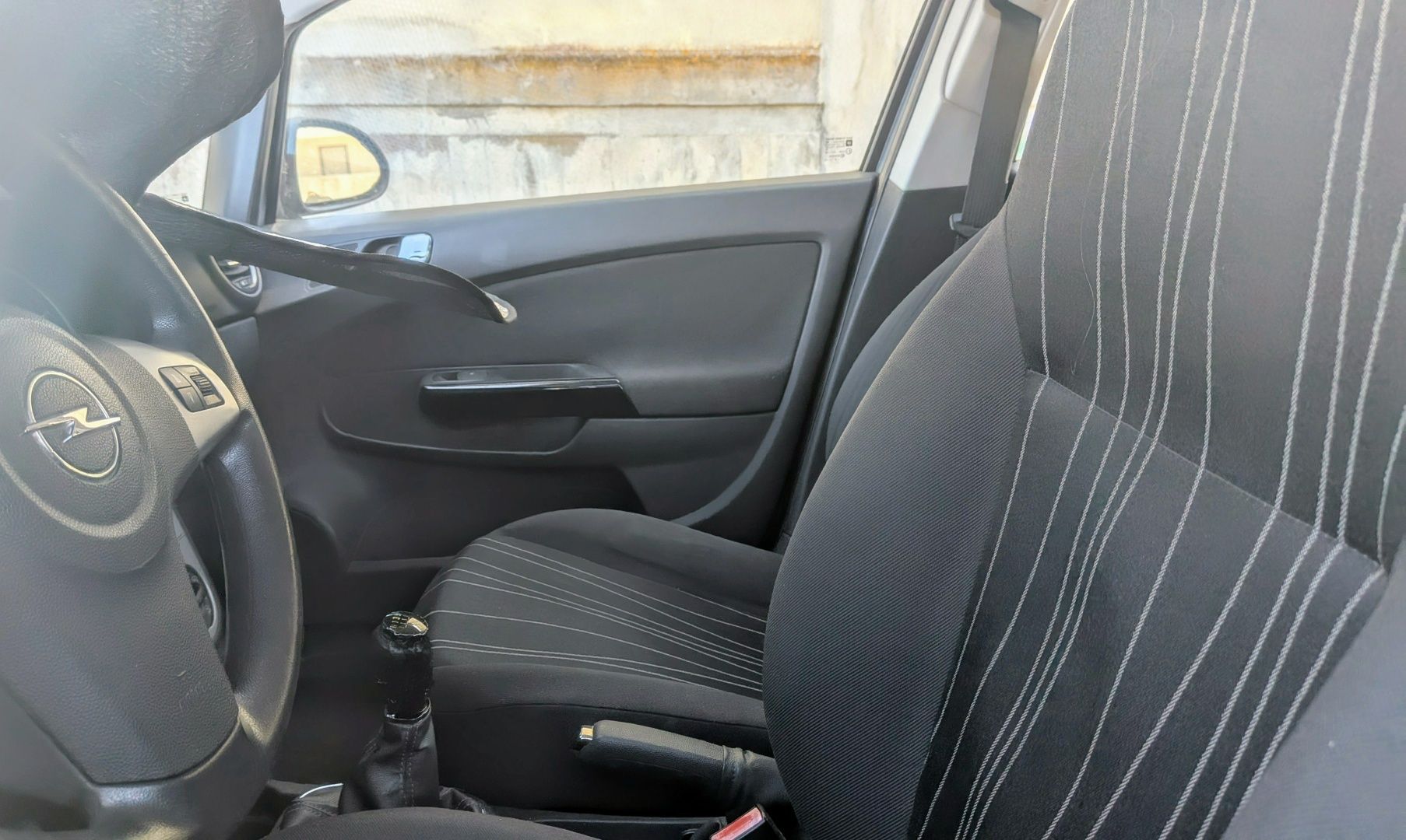 Opel Corsa 1.2 5P (2010)