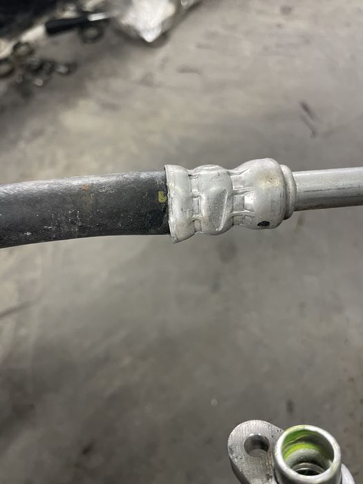 Трубка кондиціонера Nissan Rogue T33 2021р