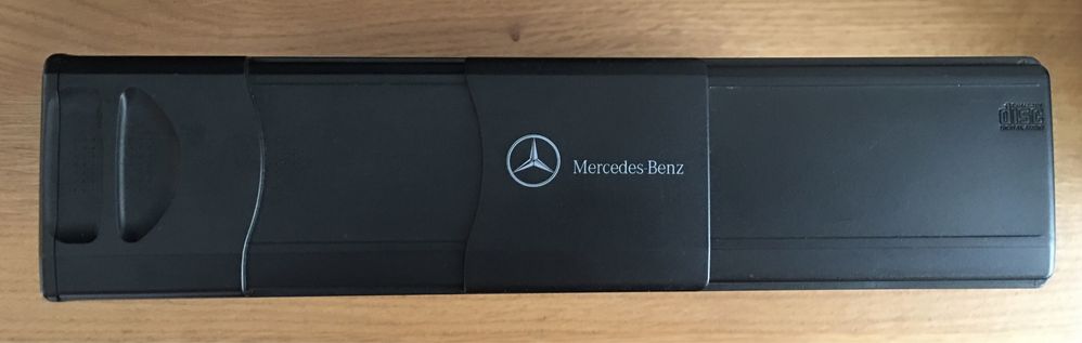 Програвач проигрыватель CD чейнджер Mercedes-Benz W203 A2038209089