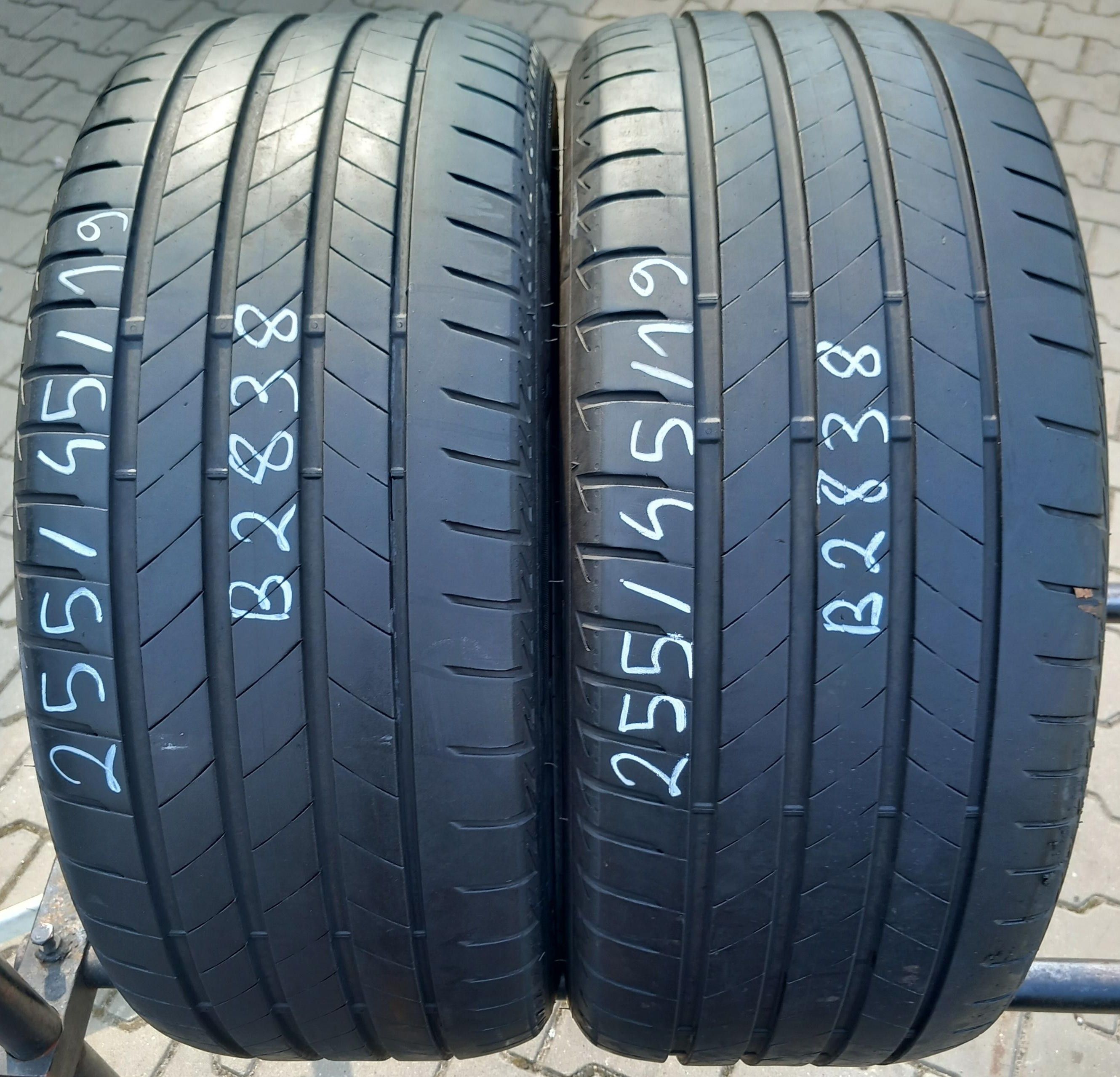 255/45/19 Bridgestone Turanza T005 MO 104Y
